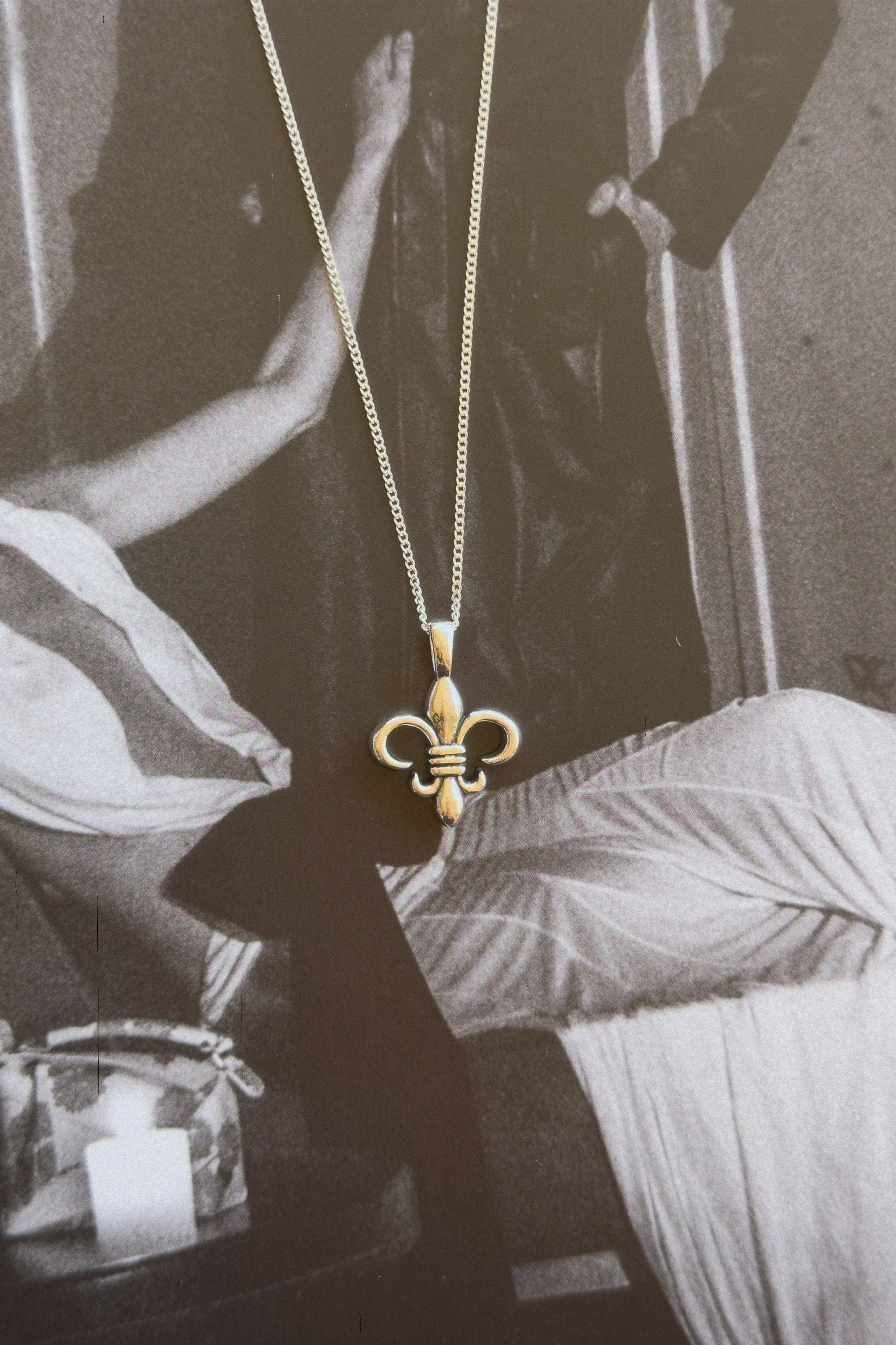 LIS NECKLACE - Image 5